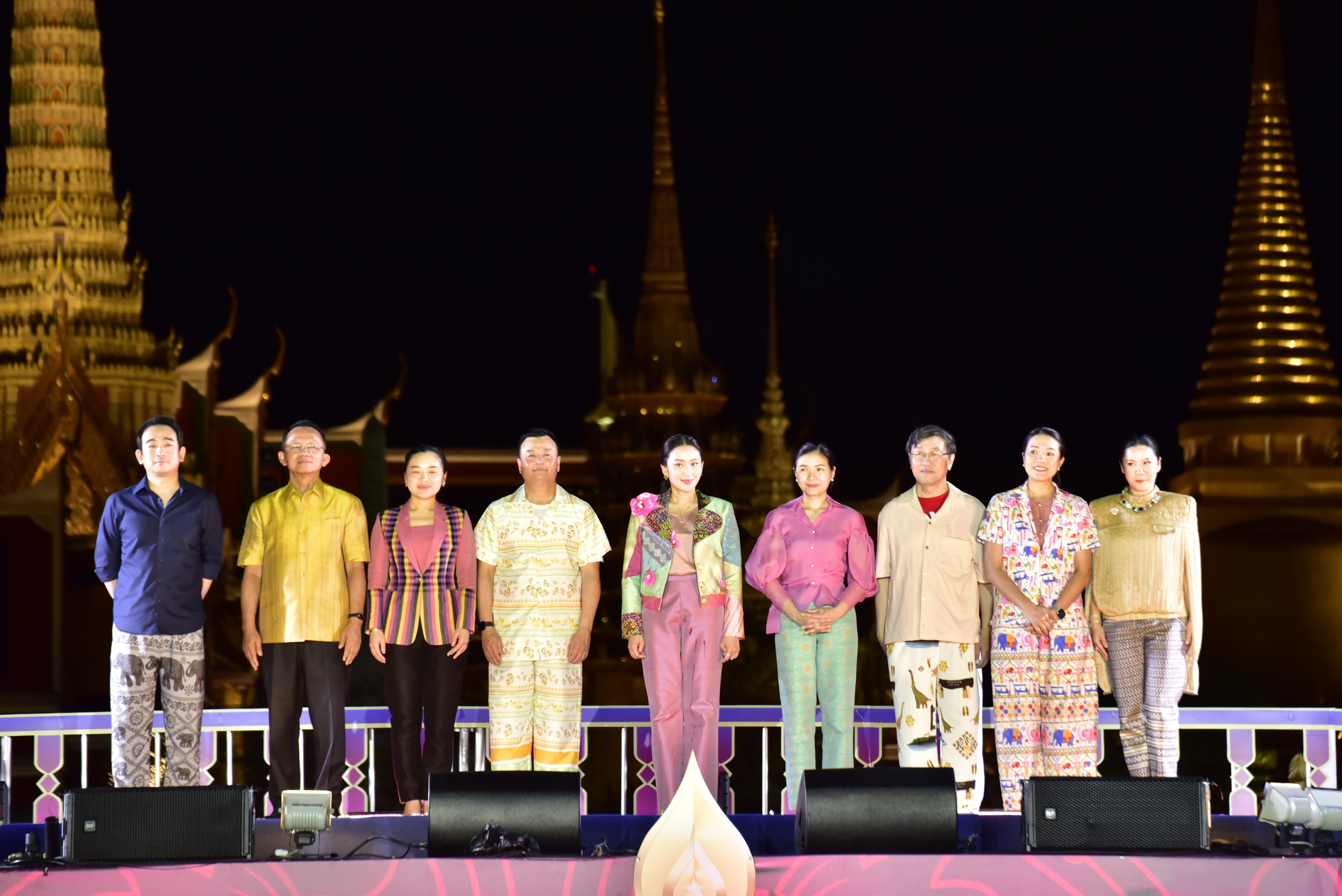 นายกรัฐมนตรี ชวนฉลองปีใหม่ไทยกับงาน "Maha Songkran World Water Festival 2025" จัดเต็มปรากฏการณ์สาดความสุขครั้งยิ่งใหญ่ ณ ท้องสนามหลวง พร้อมหนุนมรดกไทยสู่ World Event ระดับโลก 